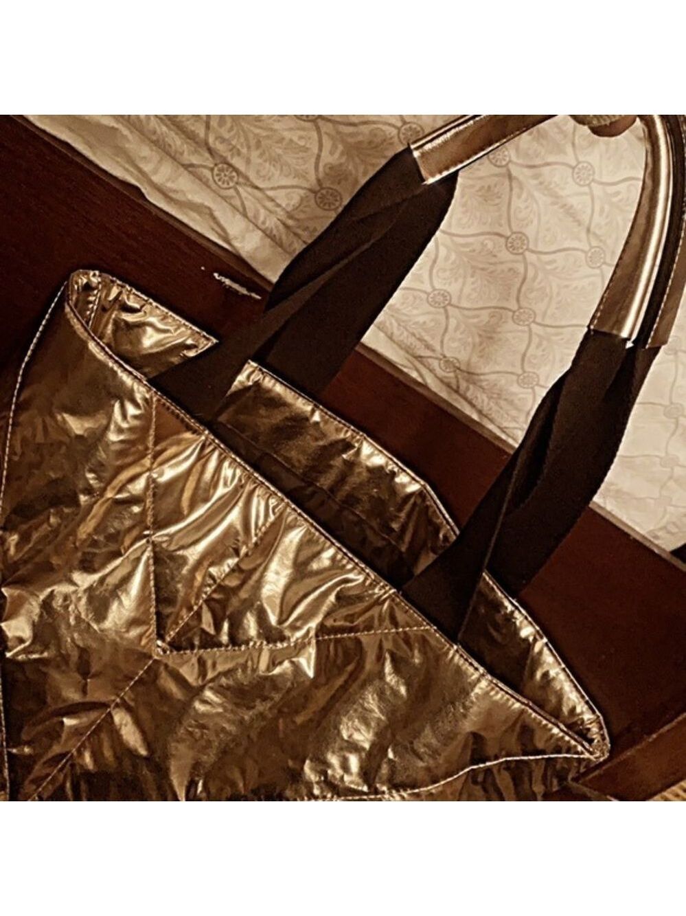 VS PINK rose gold Chevron tote bag - Picture 7 of 9